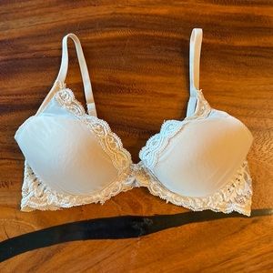 Natori lace feather bra